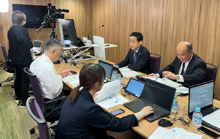 決算説明会の様子